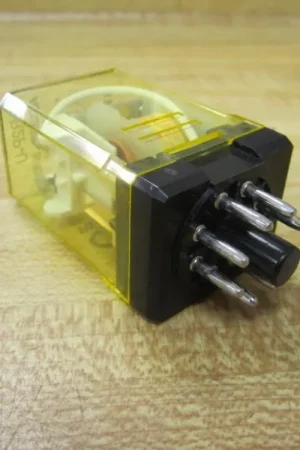 Save Now IDEC RR2P-UAC120V 8 Pin Socket 10 Amp 50 60 HZ DPDT Relay 120 VAC