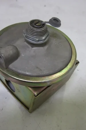 Dwyer 1823-10 Low Differential Pressure Switch 2.0-10 Inches WC Time-Limited